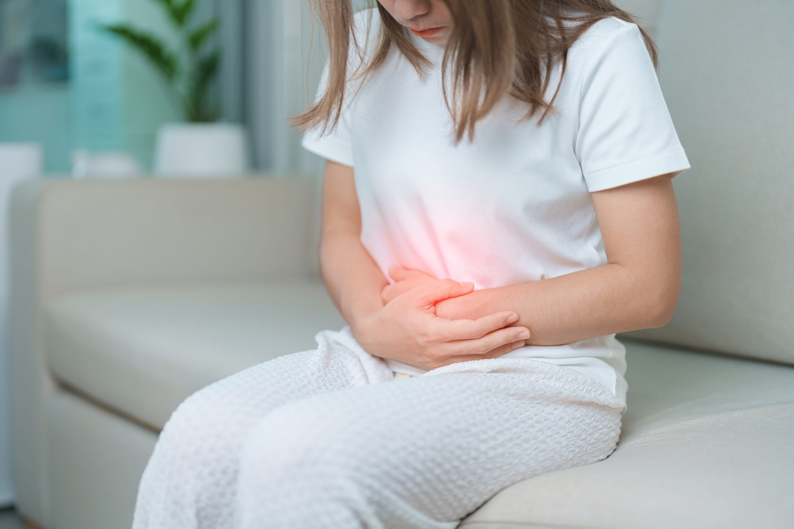 「腸が動く感じがする」は本当？コールドプレスジュースと便秘解消の関係を科学的に解説